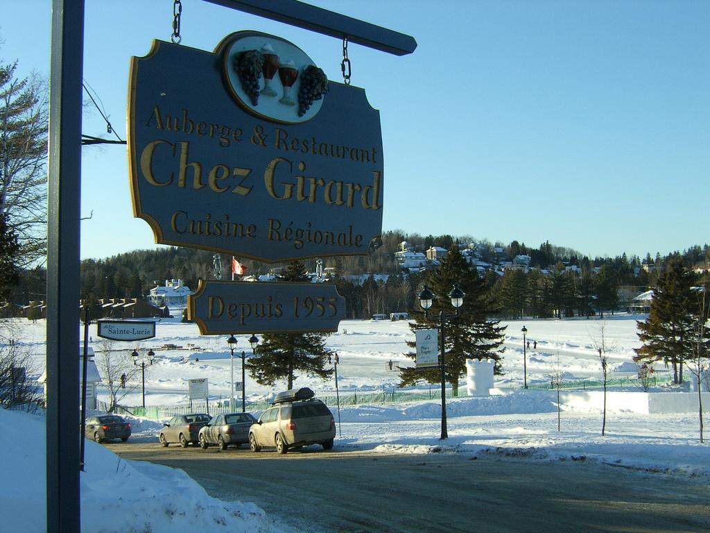 Restaurant Auberge Chez Girard サンタガット・デ・モン エクステリア 写真