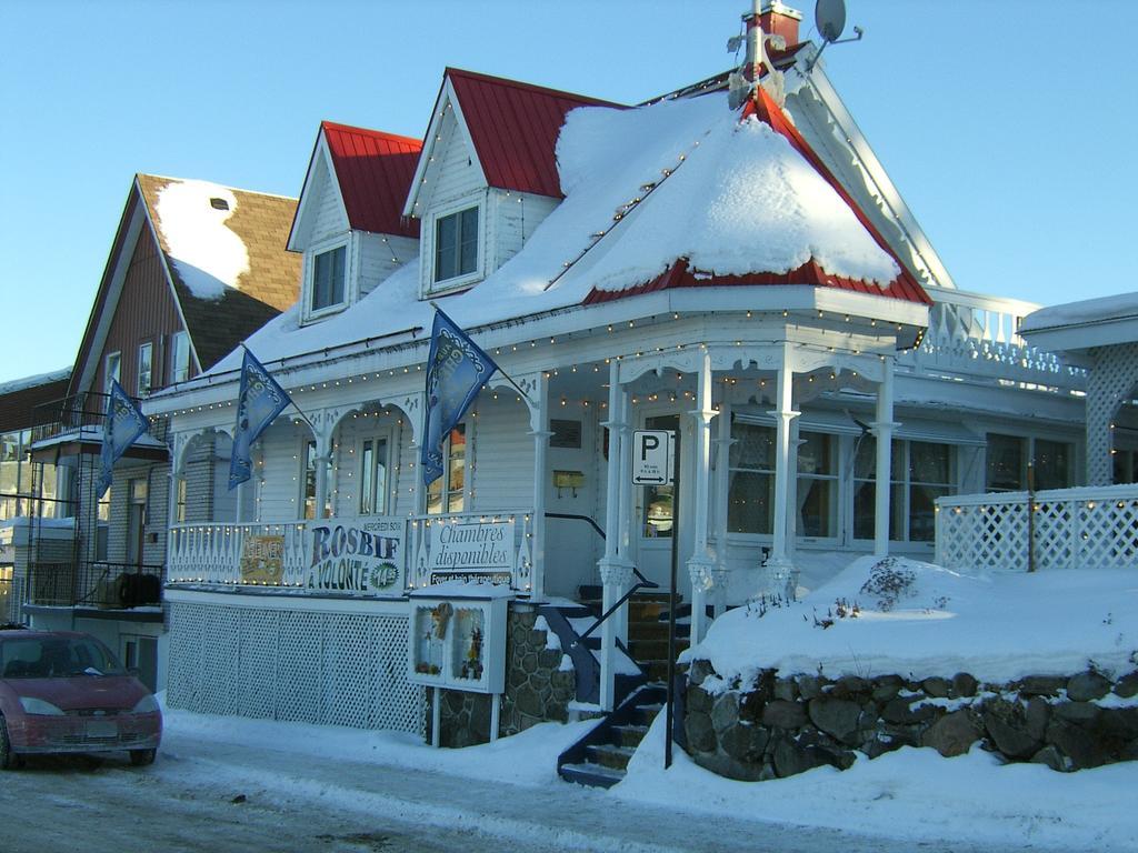 Restaurant Auberge Chez Girard サンタガット・デ・モン エクステリア 写真